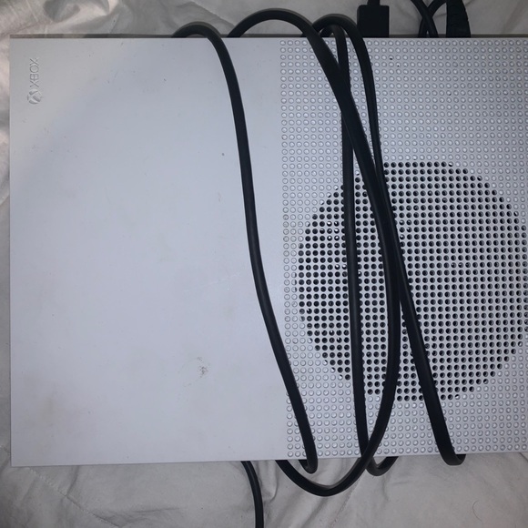 Xbox - Picture 2 of 6